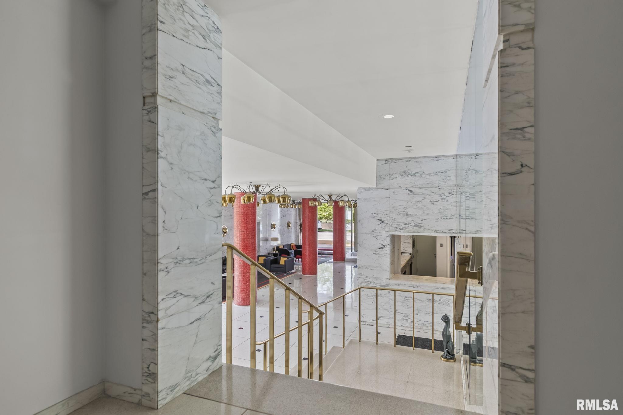 718 South 7th Street, Unit 405 Springfield, IL 62703 - Photo 26 of 34 Gallery Image 26