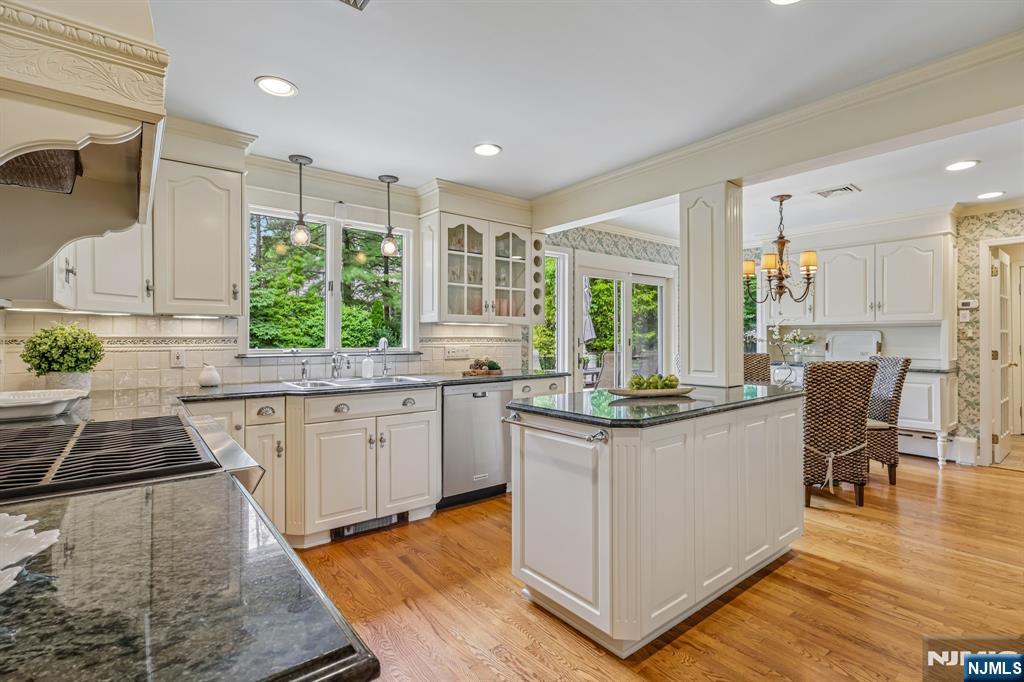 256 Lotte Road Ridgewood, NJ 07450 - Photo 15 of 44