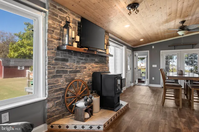 a view of walk in closet