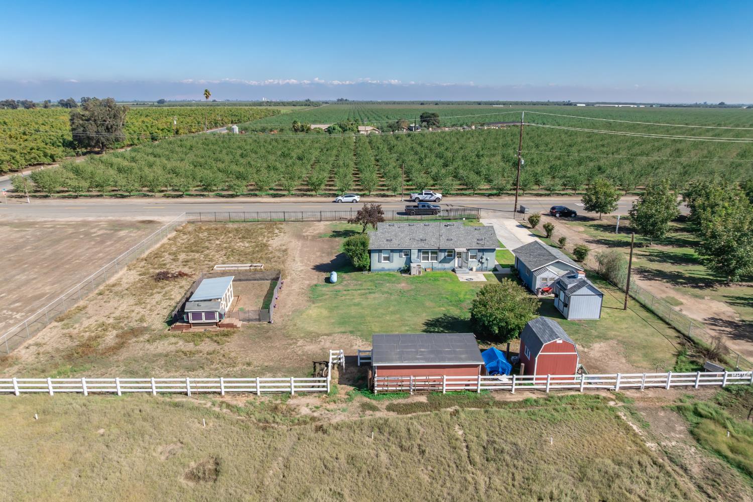 3058 7th Avenue Hanford, CA 93230 - Photo 31 of 38 a view of a city