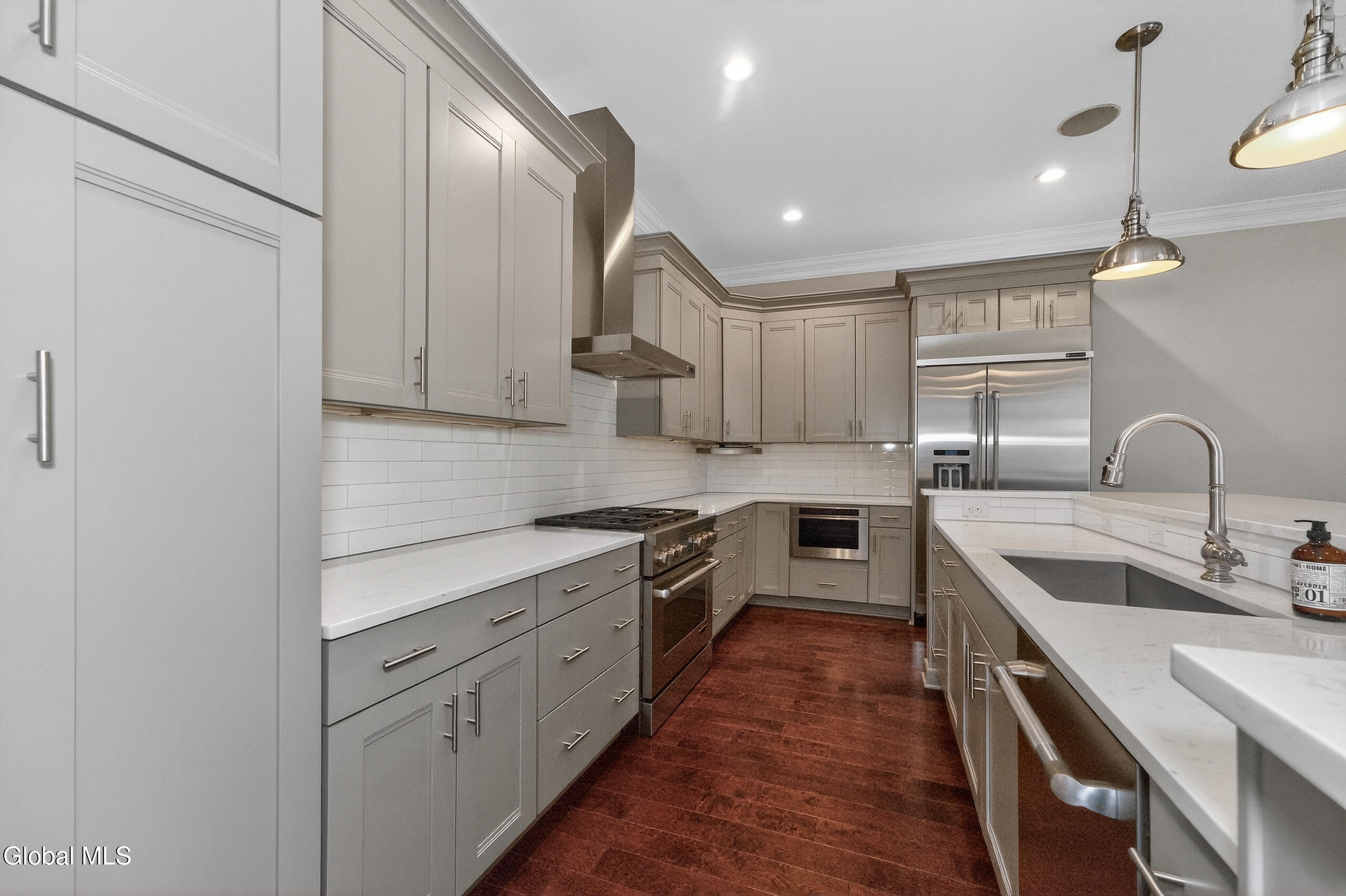 38 Cambridge Way Colonie, NY 12110 - Photo 18 of 57 2 Greatroom 5