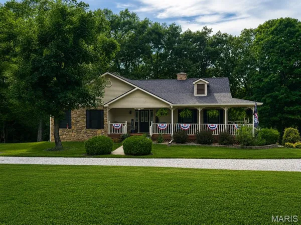 $629,900 | 411 Highway J Road, New Florence, MO 63363
