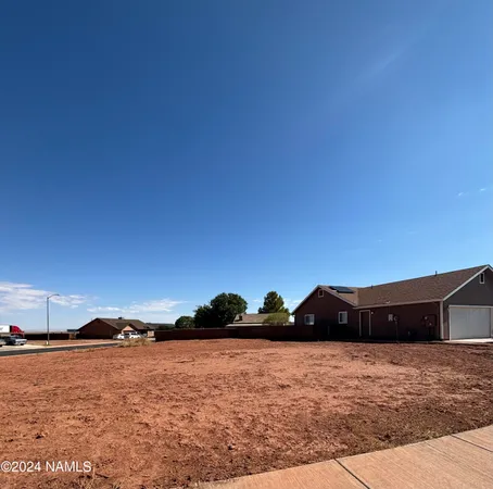 $35,000 | 2080 Round House Drive, Winslow, AZ 86047