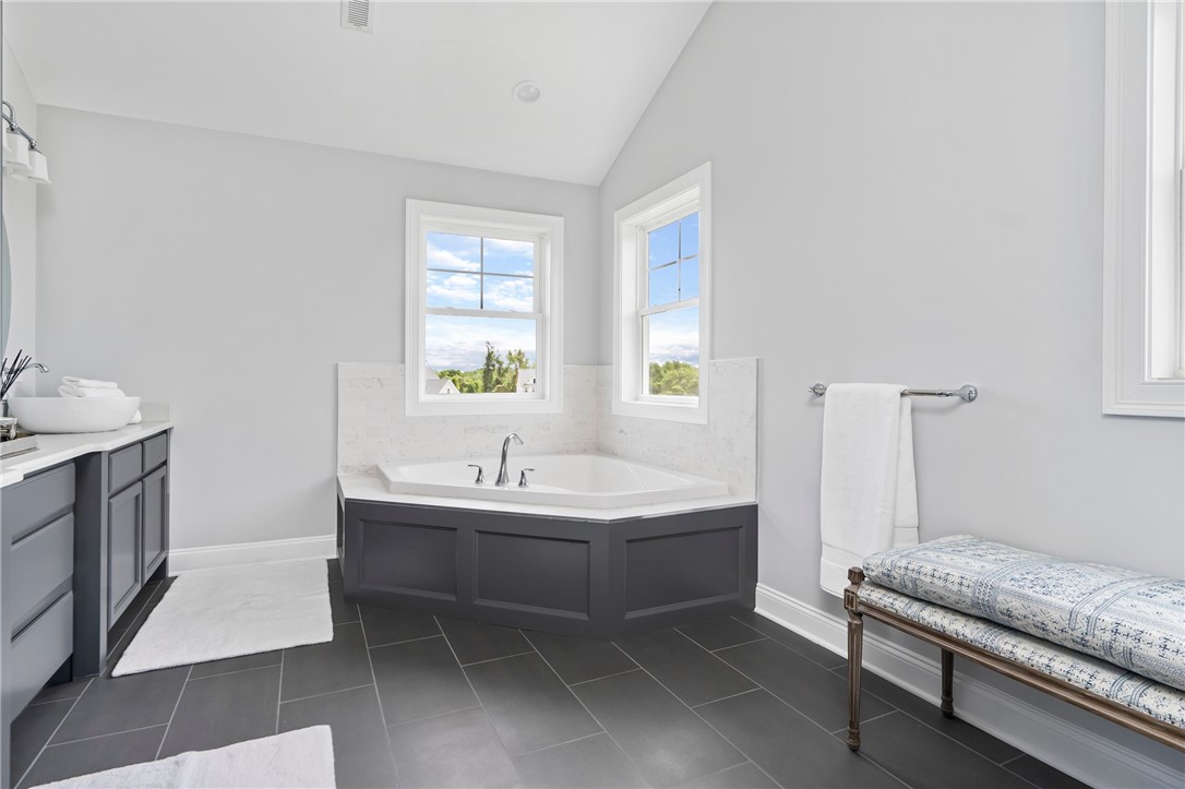 14 Scarlett Way Cranston, RI 02921 - Photo 12 of 19