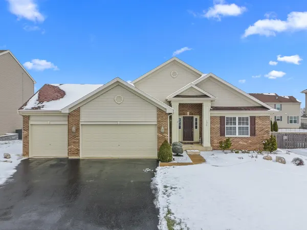 $449,000 | 130 Annelise Lane, Volo, IL 60020