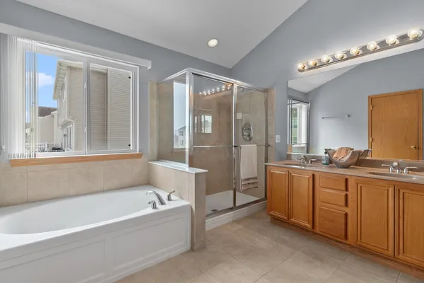 $449,000 | 130 Annelise Lane, Volo, IL 60020