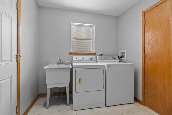 $449,000 | 130 Annelise Lane, Volo, IL 60020