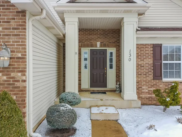 $449,000 | 130 Annelise Lane, Volo, IL 60020