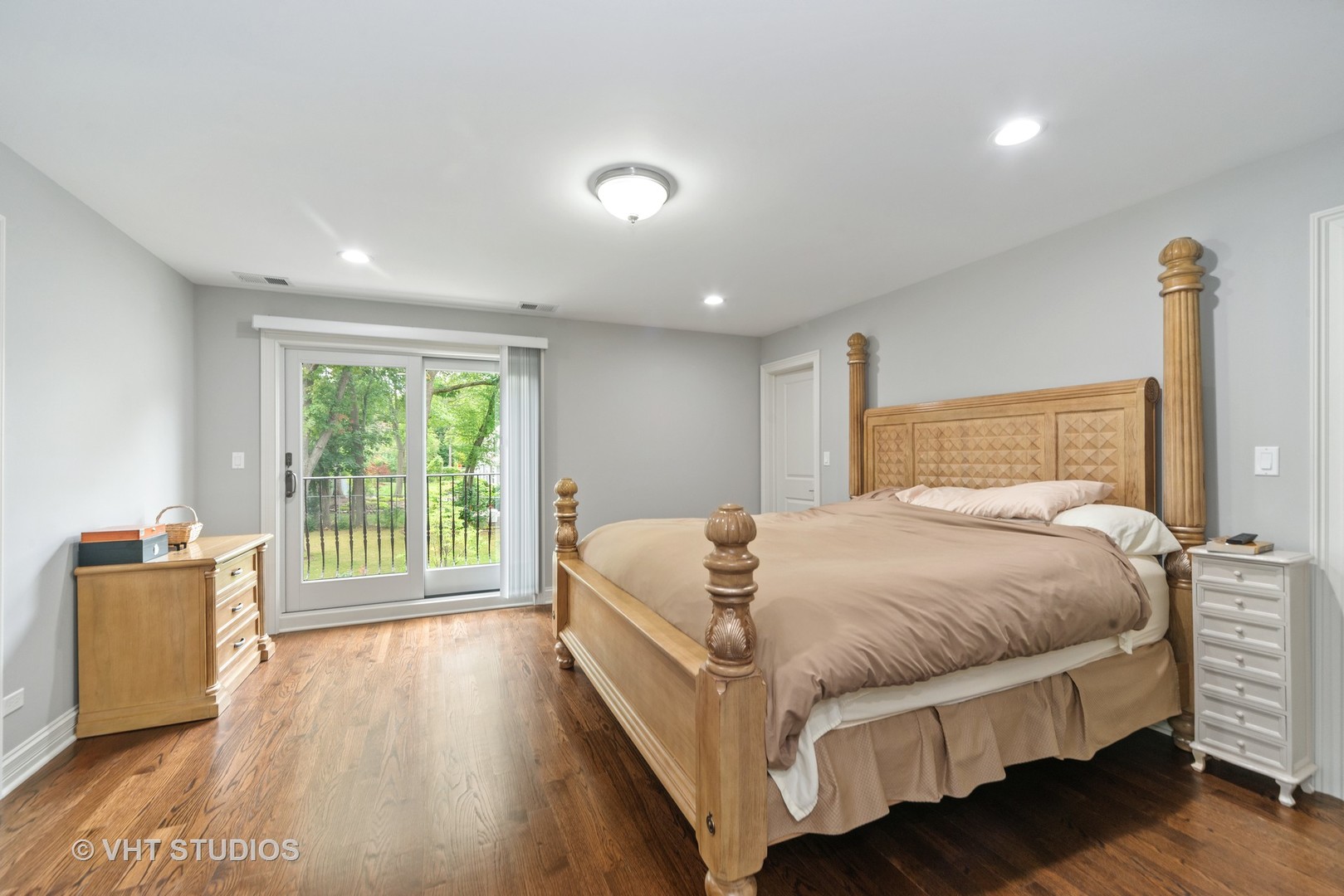 2366 Green Bay Road Highland Park, IL 60035 - Photo 22 of 37 a bed sitting in a spacious bedroom next to a window