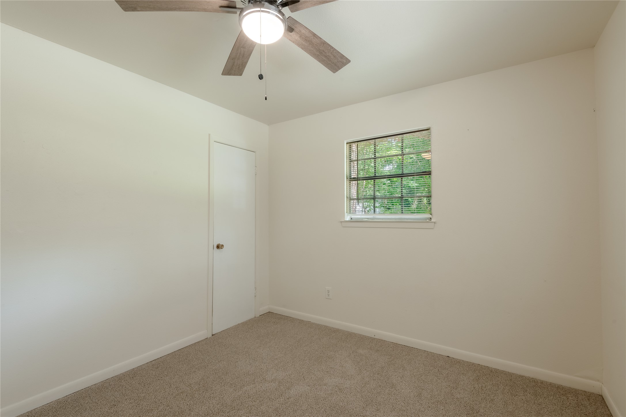712 Cline Street, Unit D Huntsville, TX 77340 - Photo 17 of 21