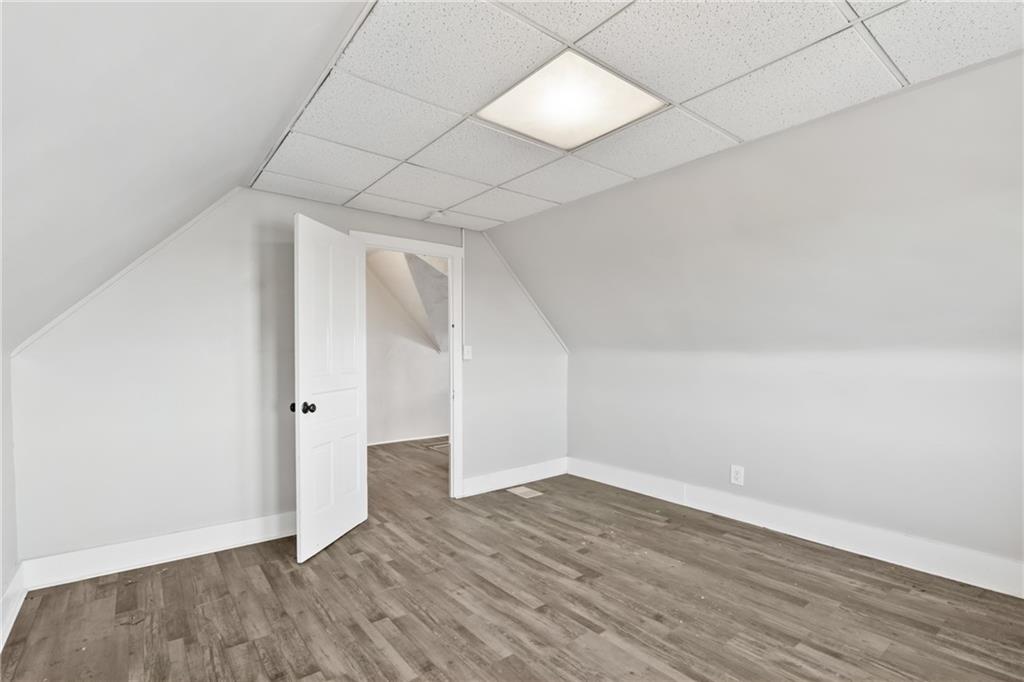 808 Bay Ridge Avenue Pittsburgh, PA 15226 - Photo 22 of 34 wooden floor in an empty room