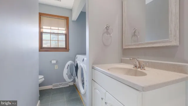 $405,500 | 6129 Beverly Hills Road, Coopersburg, PA 18036