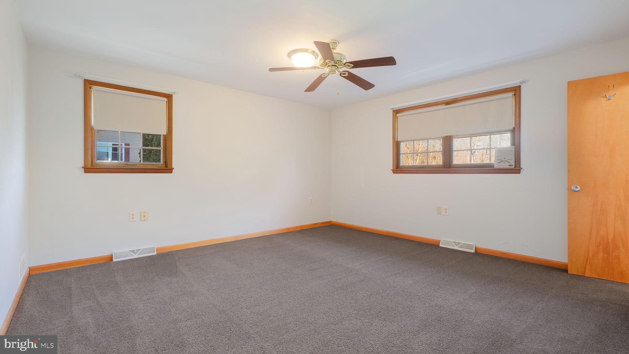 6129 Beverly Hills Road Coopersburg, PA 18036 - Photo 19 of 40