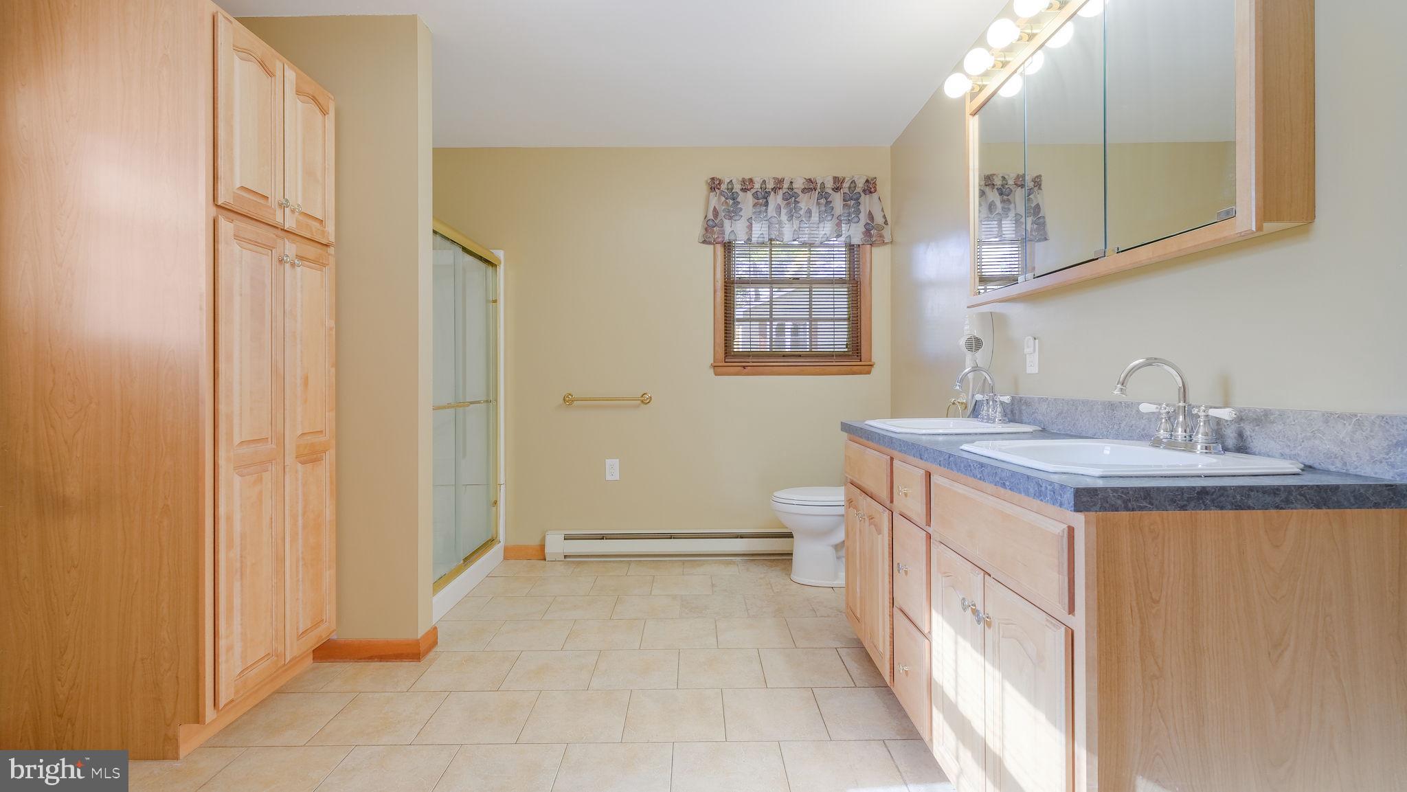 6129 Beverly Hills Road Coopersburg, PA 18036 - Photo 21 of 40