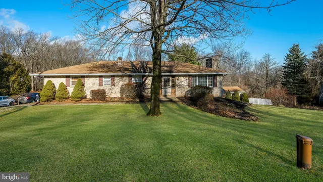 $405,500 | 6129 Beverly Hills Road, Coopersburg, PA 18036