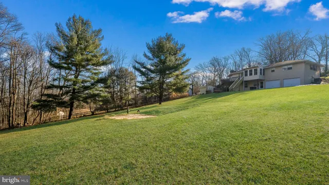 $405,500 | 6129 Beverly Hills Road, Coopersburg, PA 18036