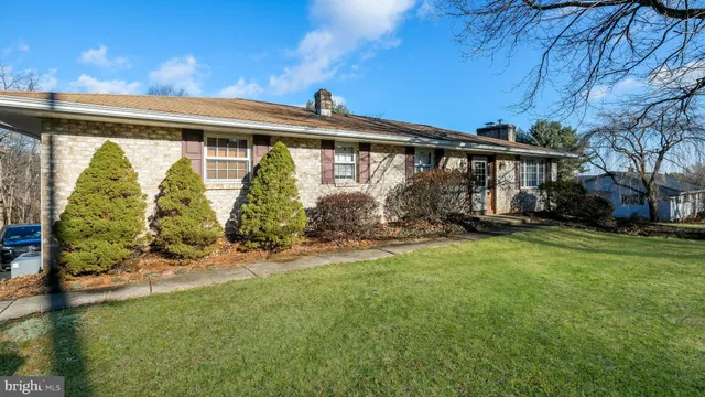 $405,500 | 6129 Beverly Hills Road, Coopersburg, PA 18036