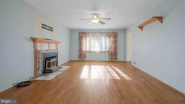 $405,500 | 6129 Beverly Hills Road, Coopersburg, PA 18036