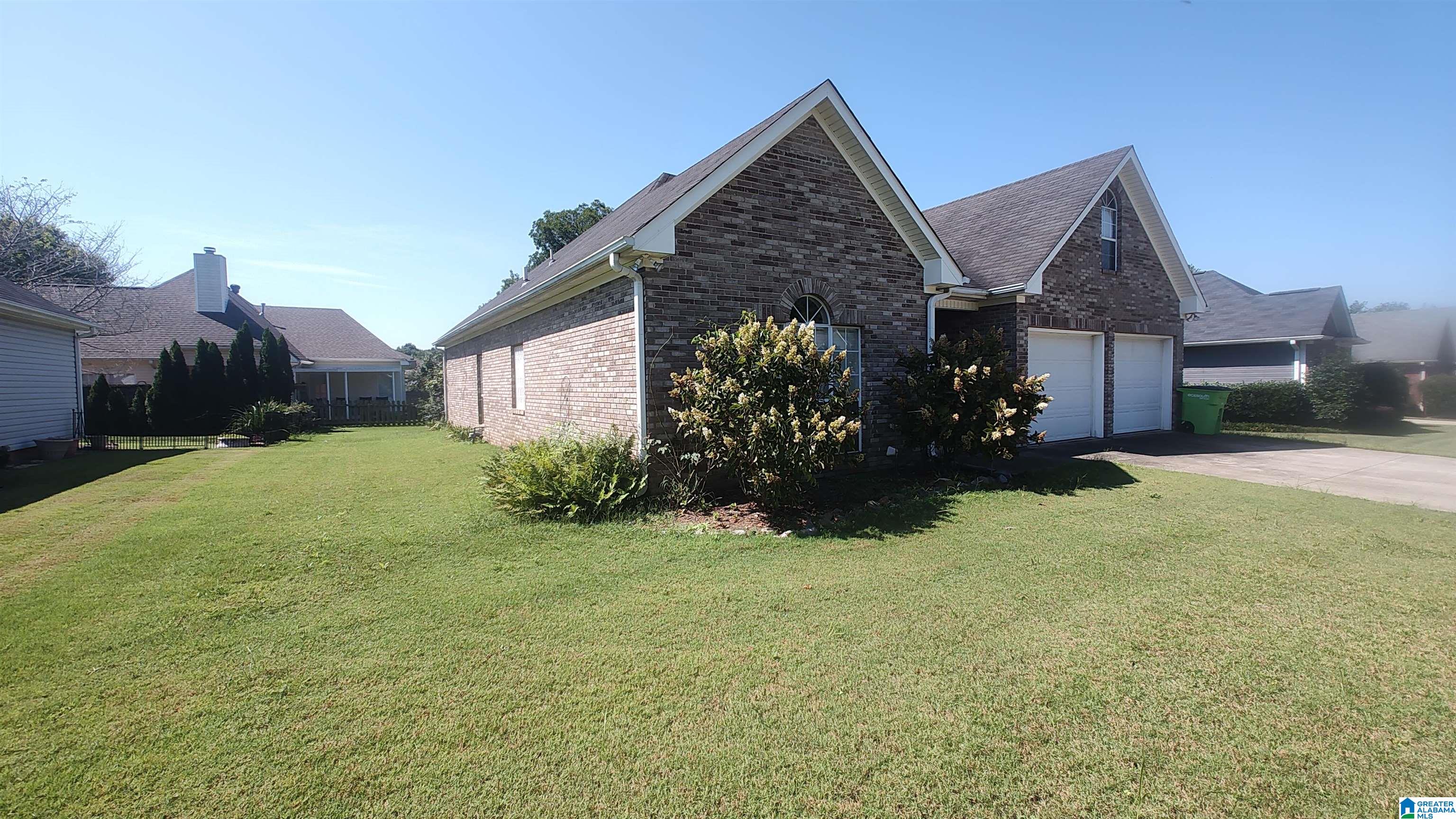 8549 Covington Way Leeds, AL 35094 - Photo 3 of 37