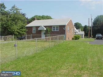 693 Egypt Road Phoenixville, PA 19460 - Photo 3 of 7 Gallery Image 3