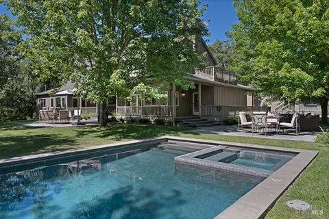 $4,495,000 | 5519 Dry Creek Road, Healdsburg, CA 95448