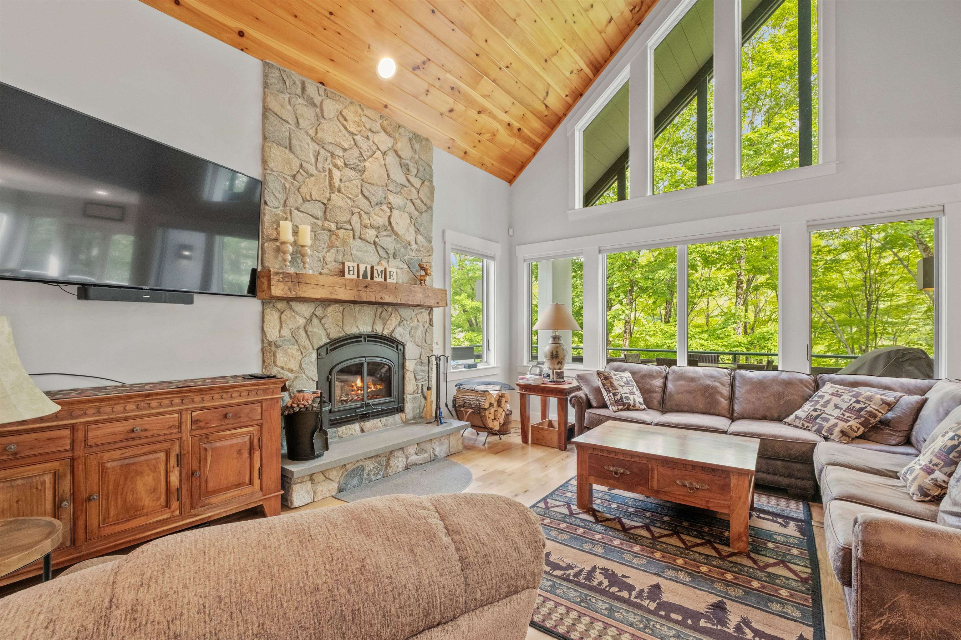 79 Flume Road Lincoln, NH 03251 - Photo 14 of 59