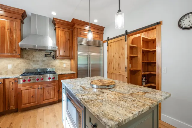 $2,200,000 | 79 Flume Road, Lincoln, NH 03251