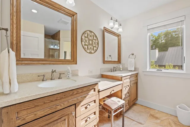 $2,200,000 | 79 Flume Road, Lincoln, NH 03251