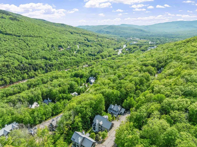 $2,200,000 | 79 Flume Road, Lincoln, NH 03251