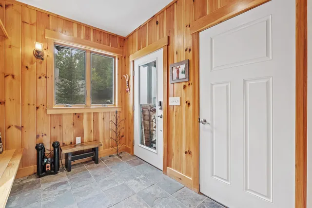 $2,200,000 | 79 Flume Road, Lincoln, NH 03251