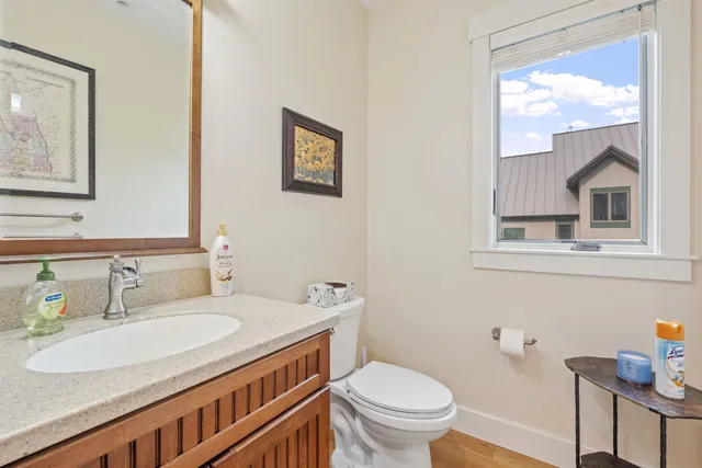 $2,200,000 | 79 Flume Road, Lincoln, NH 03251