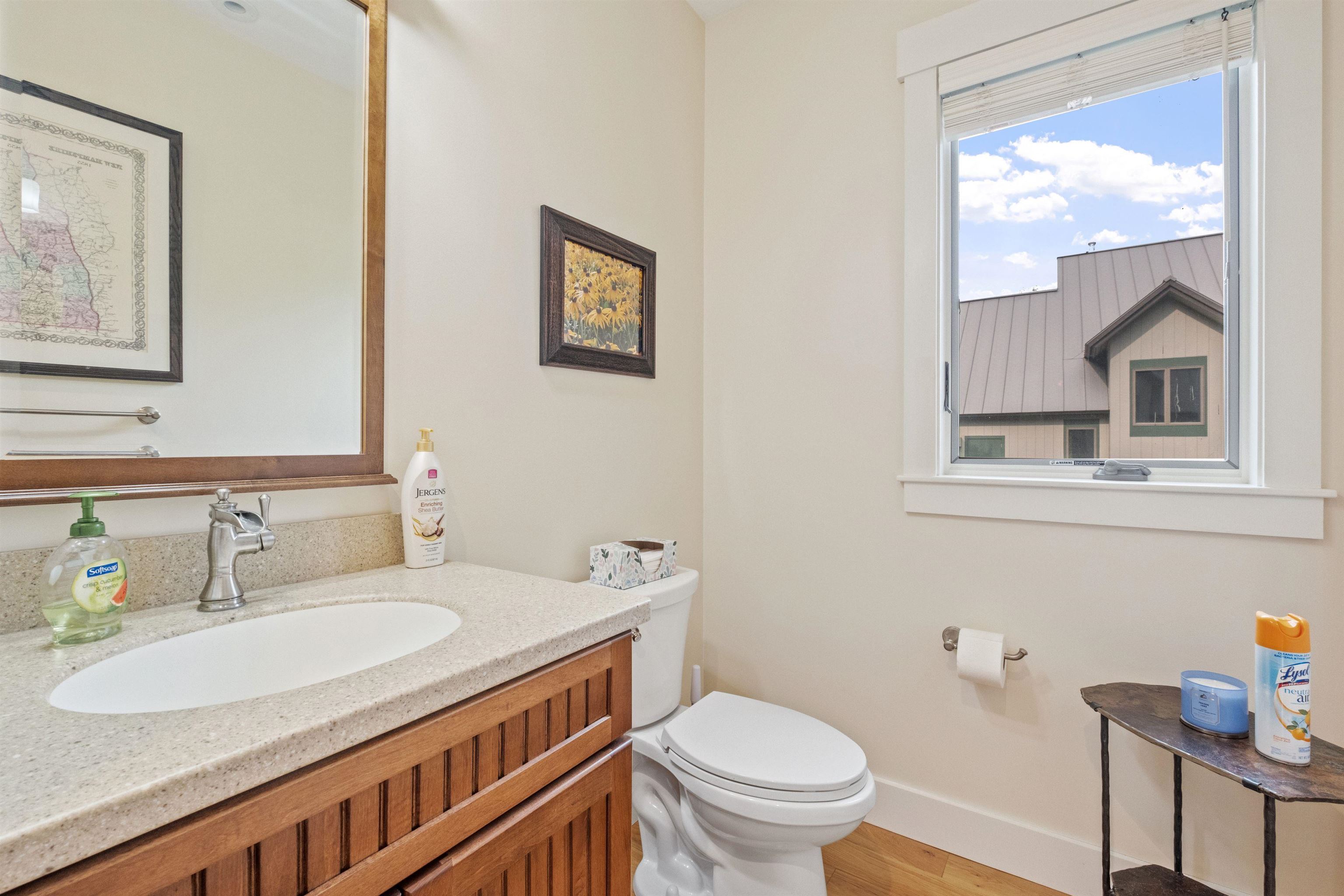 79 Flume Road Lincoln, NH 03251 - Photo 10 of 59