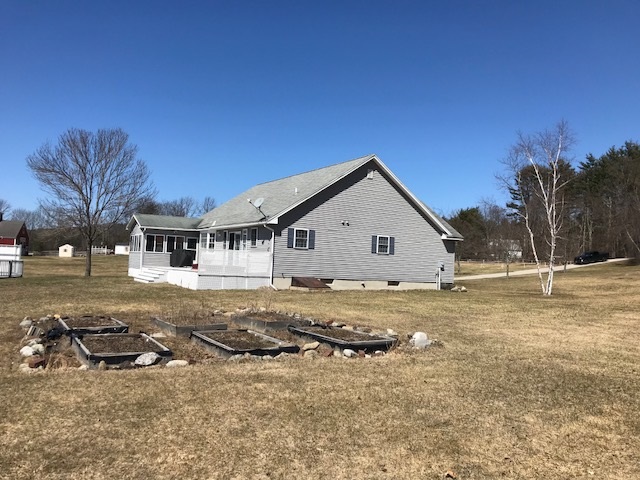 223 Deer Meadow Road Webster, NH 03303 - Photo 8 of 40