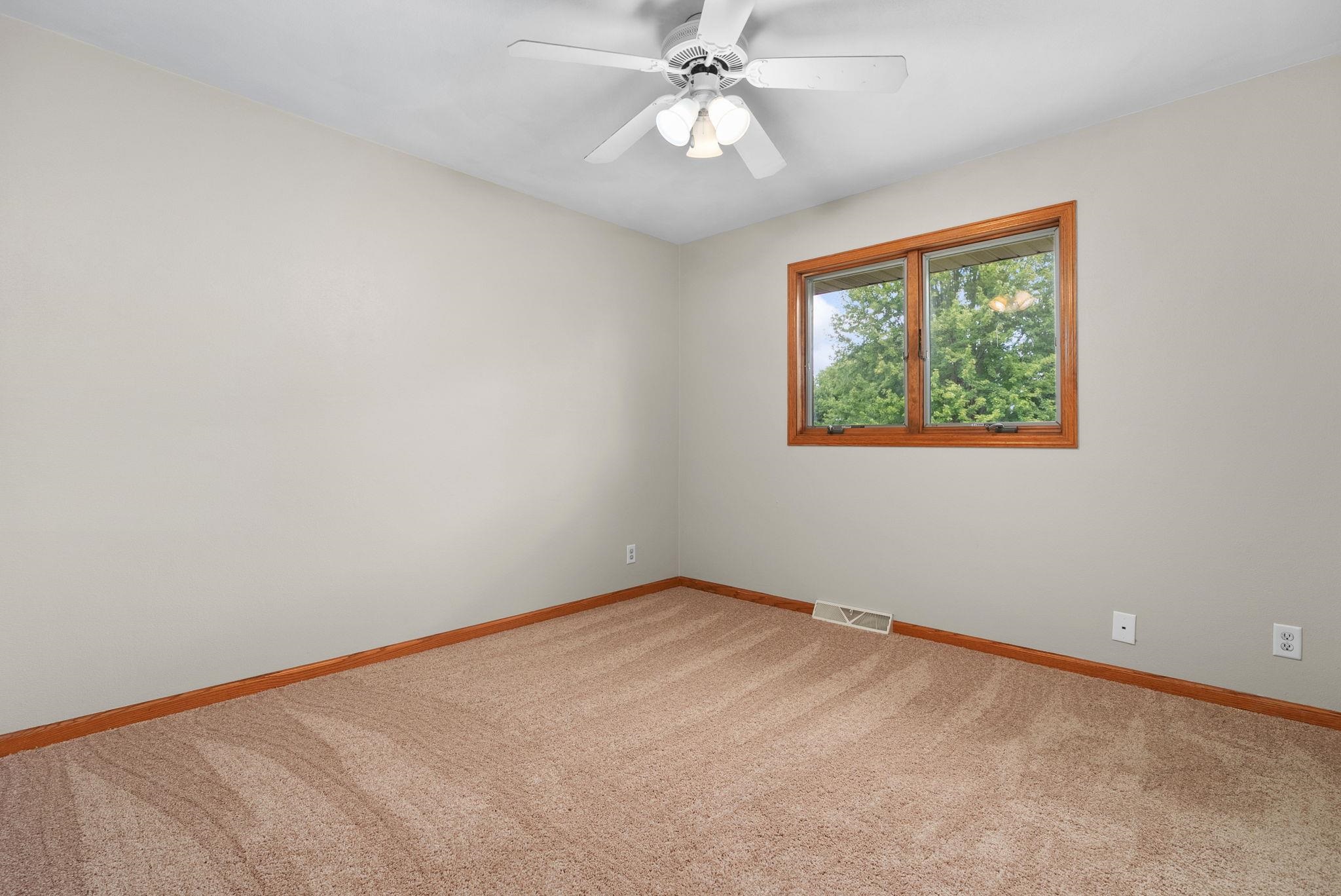 3505 East Rotamer Road Janesville, WI 53546 - Photo 24 of 41