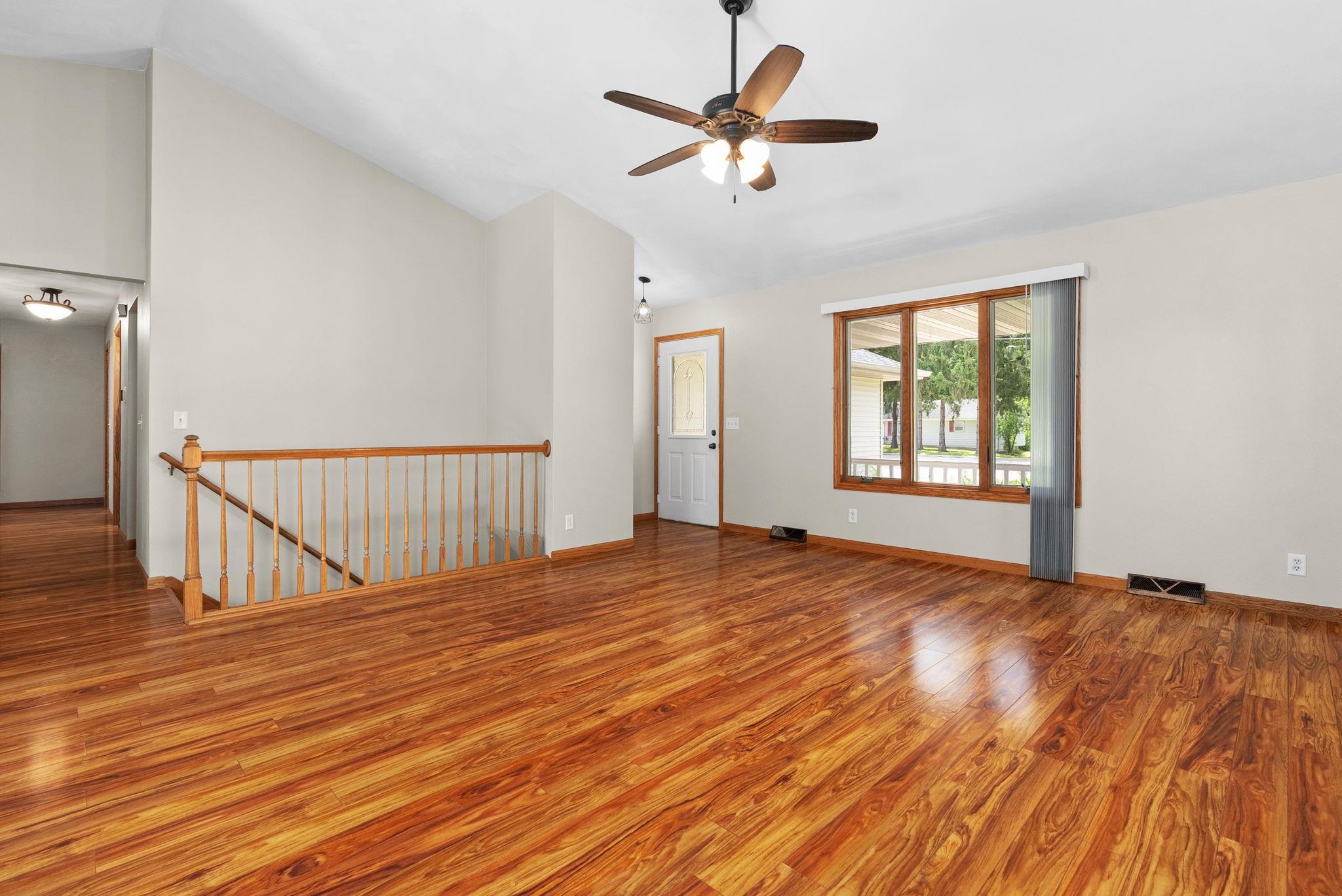 3505 East Rotamer Road Janesville, WI 53546 - Photo 4 of 41