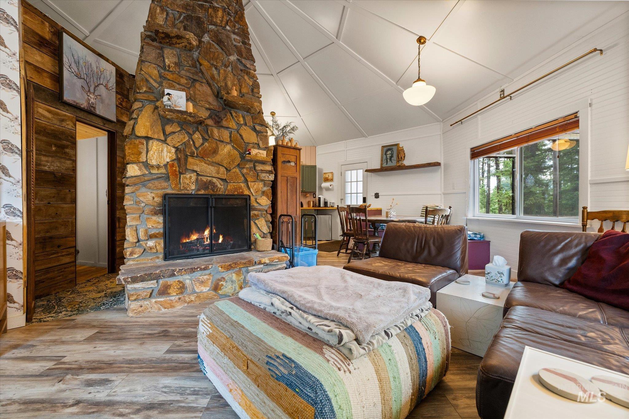 9785 Edna Place Cascade, ID 83611 - Photo 22 of 50
