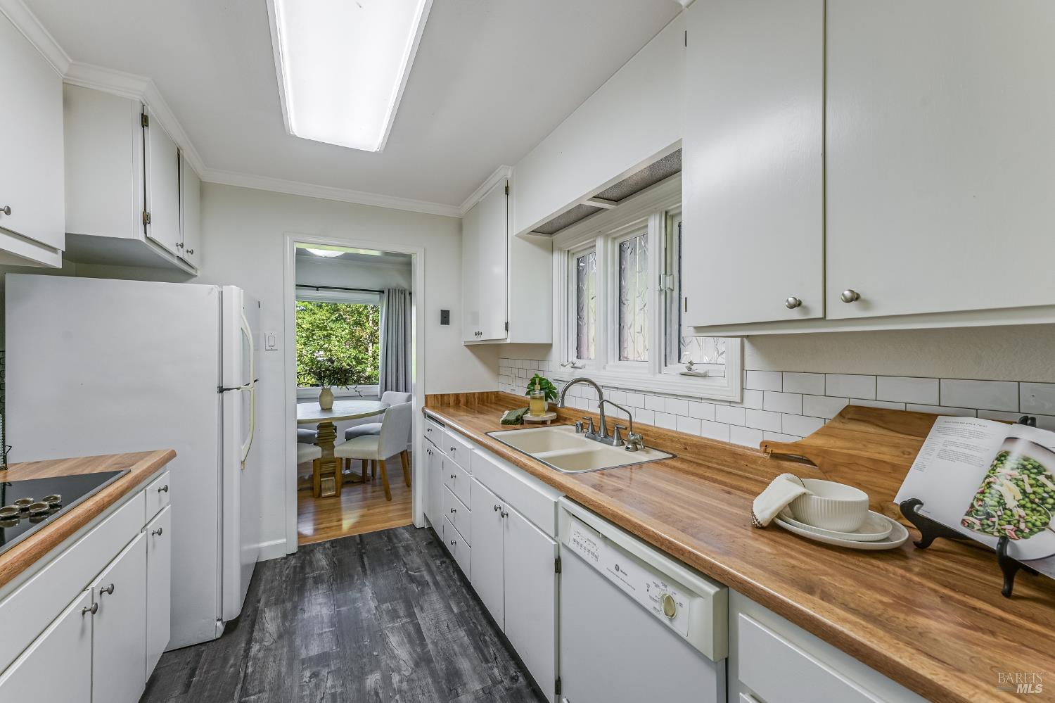 2111 Humboldt Street Santa Rosa, CA 95404 - Photo 12 of 27