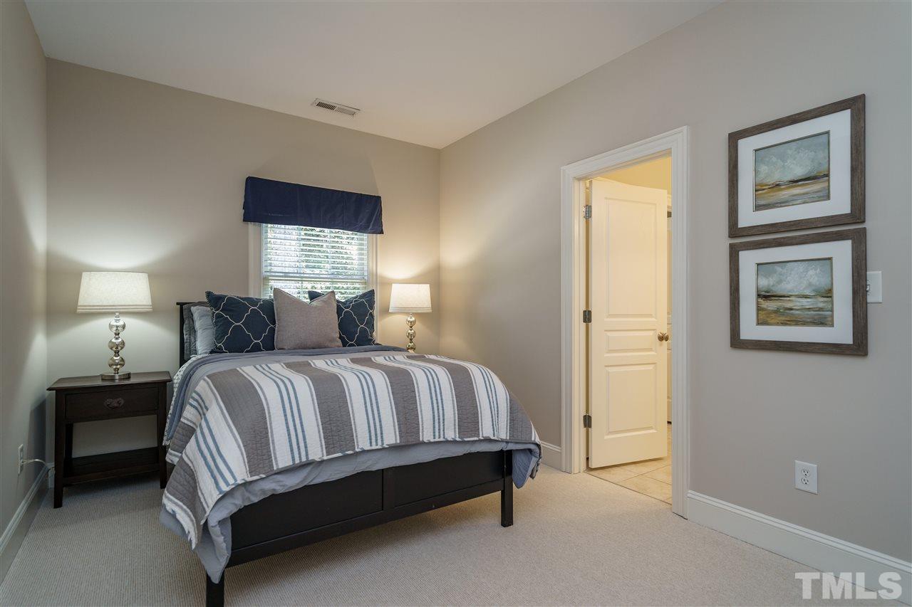 1228 Banbury Road Raleigh, NC 27607 - Photo 17 of 28