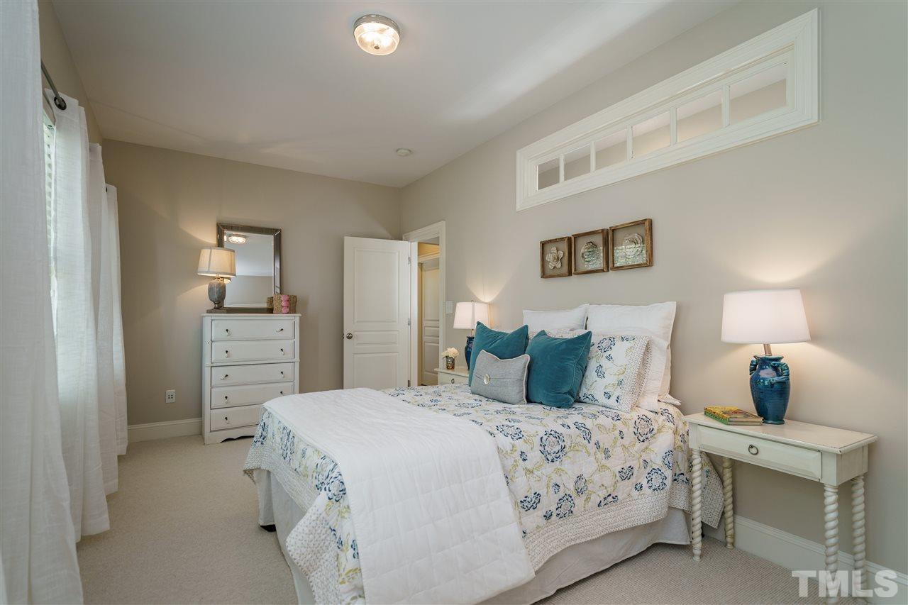 1228 Banbury Road Raleigh, NC 27607 - Photo 19 of 28