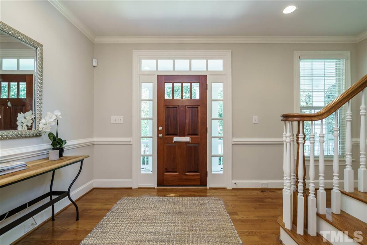 1228 Banbury Road Raleigh, NC 27607 - Photo 3 of 28
