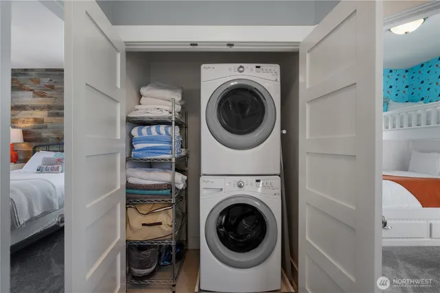 $1,100,000 | 228 Meriweather Street, Pacific Beach, WA 98571