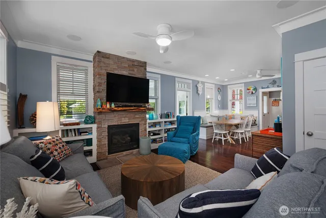 $1,100,000 | 228 Meriweather Street, Pacific Beach, WA 98571