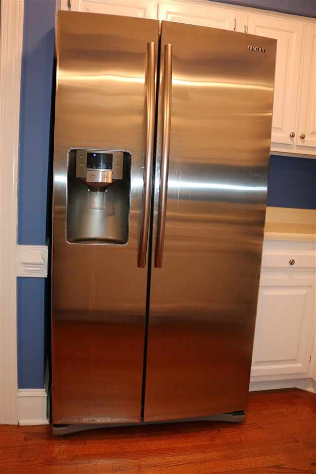 4508 Tetbury Place Raleigh, NC 27613 - Photo 14 of 22 Stainless Steel Refrigerator