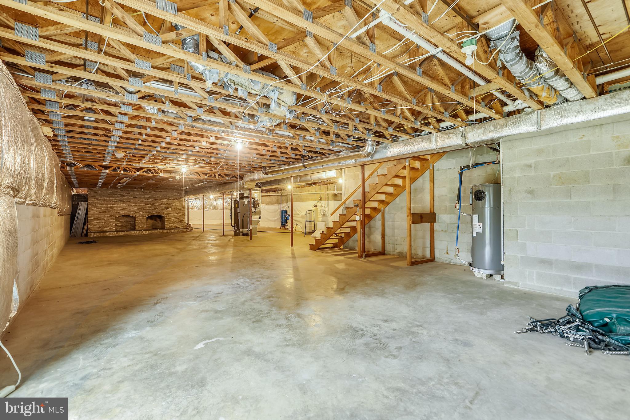 451 Ferry Point Road Annapolis, MD 21403 - Photo 53 of 64 High ceilings, insulated, huge potential