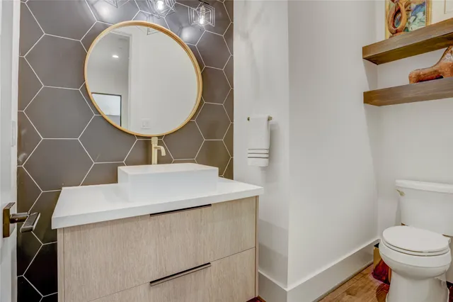 $1,250,000 | 2435 Sheridan Street, Houston, TX 77030