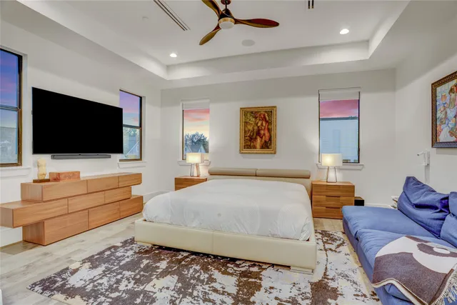 $1,250,000 | 2435 Sheridan Street, Houston, TX 77030