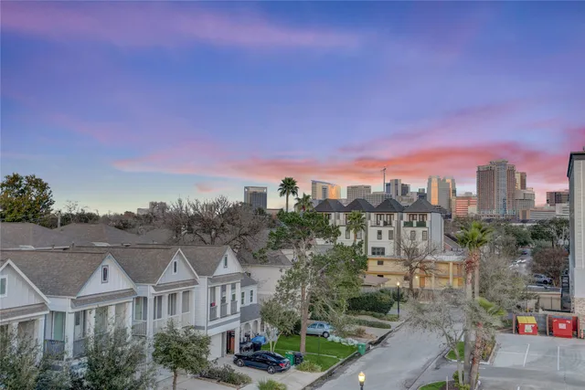 $1,250,000 | 2435 Sheridan Street, Houston, TX 77030