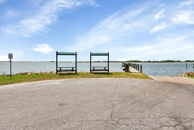 $465,500 | 5 Calle Rio, Mary Esther, FL 32569