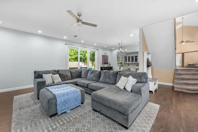 $465,500 | 5 Calle Rio, Mary Esther, FL 32569