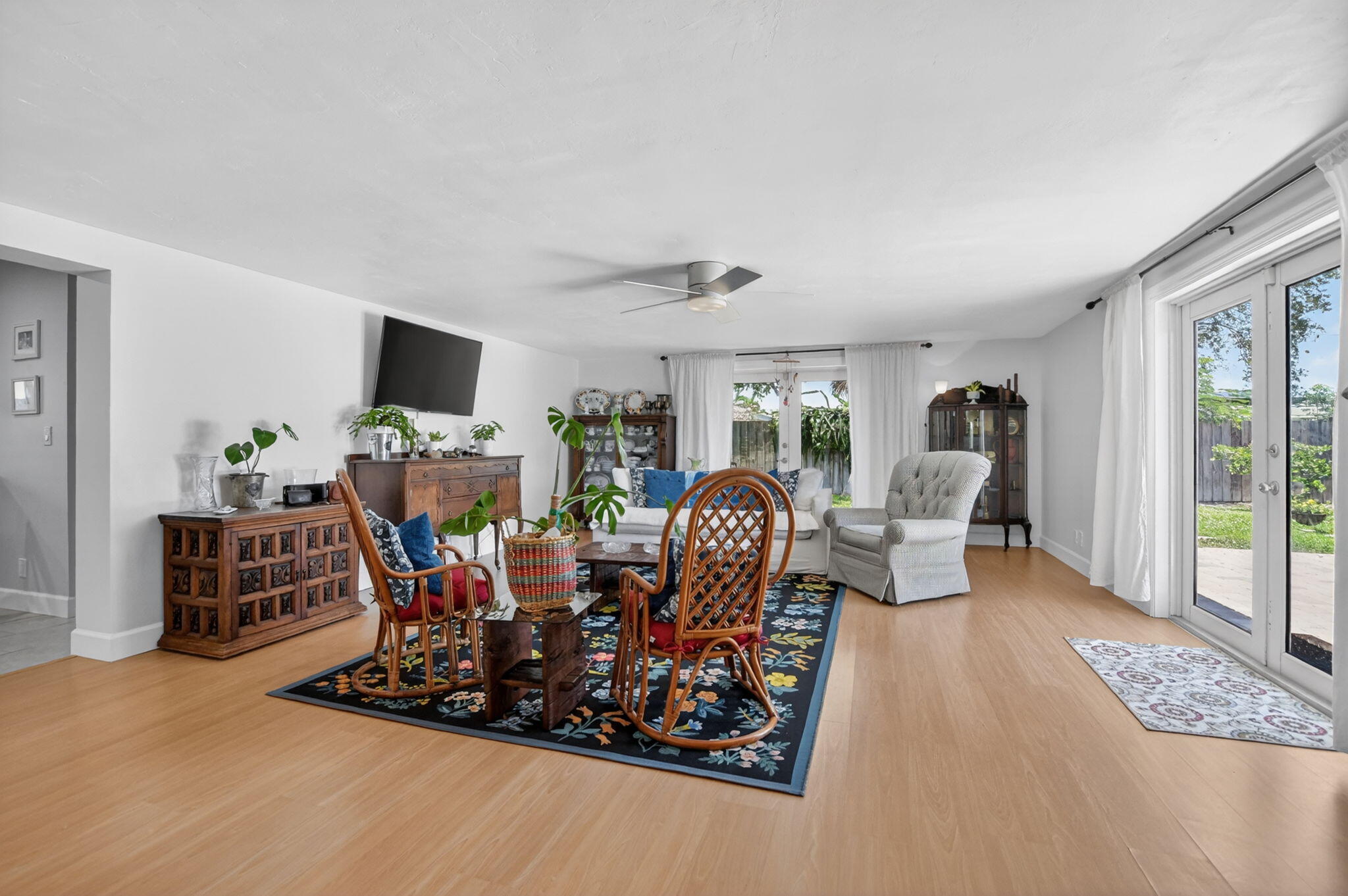 807 Southwest 3rd Street Boca Raton, FL 33486 - Photo 12 of 49 12-web-or-mls-DSC_99999 (403)